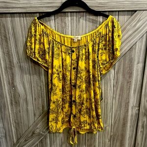 NWT Lavish Button down Top Size XL